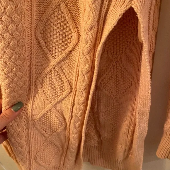 Guess Sweater - Picture 3 of 5